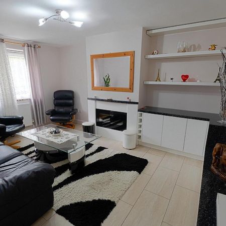 19 Shrewsbury Walk Apartment Isleworth Ngoại thất bức ảnh