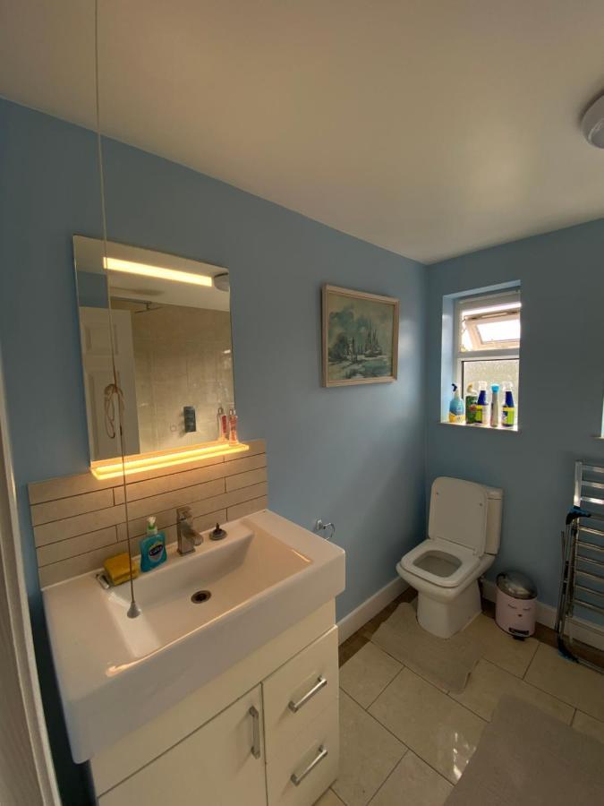 19 Shrewsbury Walk Apartment Isleworth Ngoại thất bức ảnh